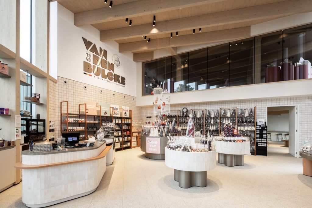 Spanplafond in vergaderzaal
